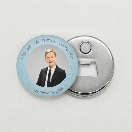 DALL·E 2024-12-12 12.19.55 - A minimalistic, clean template of a round white button badge, centered on a transparent background. The badge is plain white, with subtle shadows to g