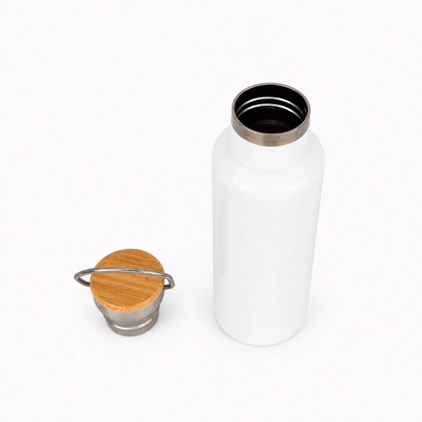 mockup-botella-tapon-madera-detalle
